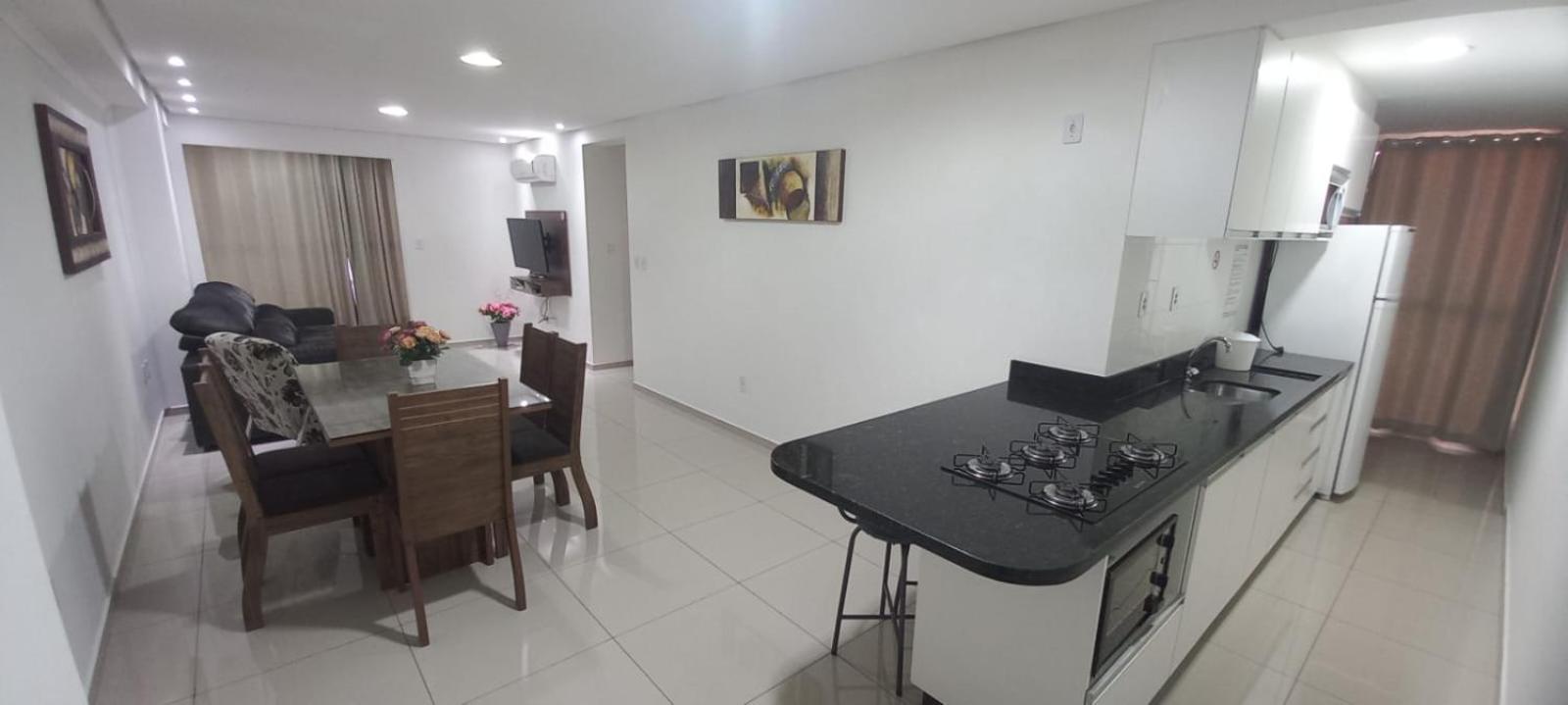 Apartamentos Ed London, Na Av Principal A Poucos Passos Das Termas Piratuba Exterior photo